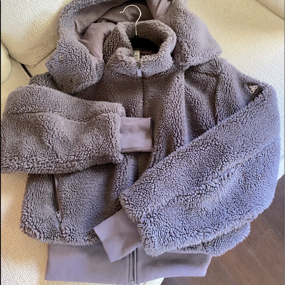 Gently used ALO Foxy Sherpa Jacket